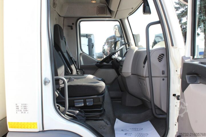 Škatlasti tovornjak Daf LF 180 E6  Koffer   ACC   Ladebordwand   153Tkm !