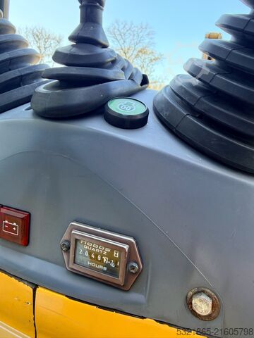 Mini escavadora Komatsu FAT PC 03 com CE komatsu fat pc 03