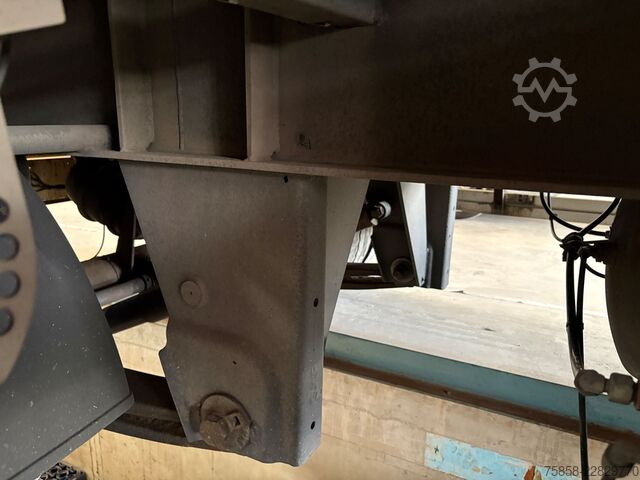 Remolque con chasis intercambiable SOMMER Lafette Verzinkt langer Hub 17,5 Reifen