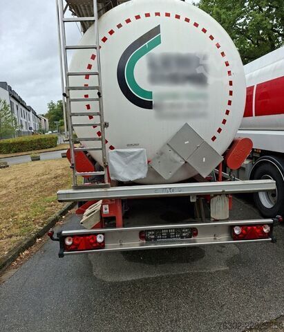 Tankflutningavagn hálfsleði LAG LAG GSA 24  36.000 Liter 4 Kammern