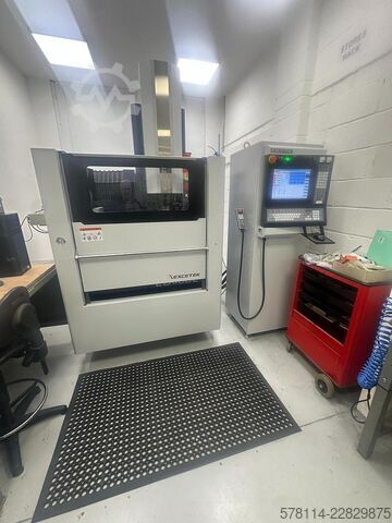 Máquina de electroerosión por penetración Excetek ED400C