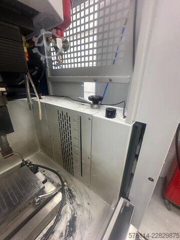 Máquina de electroerosión por penetración Excetek ED400C