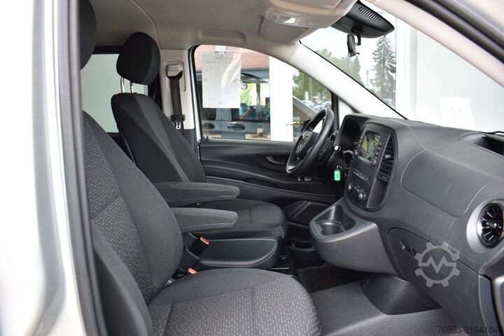 รถตู้ตู้ทึบ MERCEDES-BENZ Vito Mixto 114 CDI Autom. 4x4 kompakt 2 x Schieb