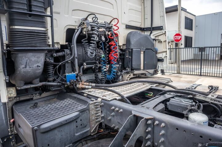 Standard tractor VOLVO FH460+E6+Kiphydr.