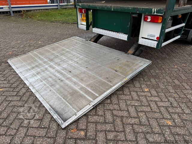 Suitcase Volvo FL 240 / 6 Cylinder / 18 Tons / Manual / Tail L...