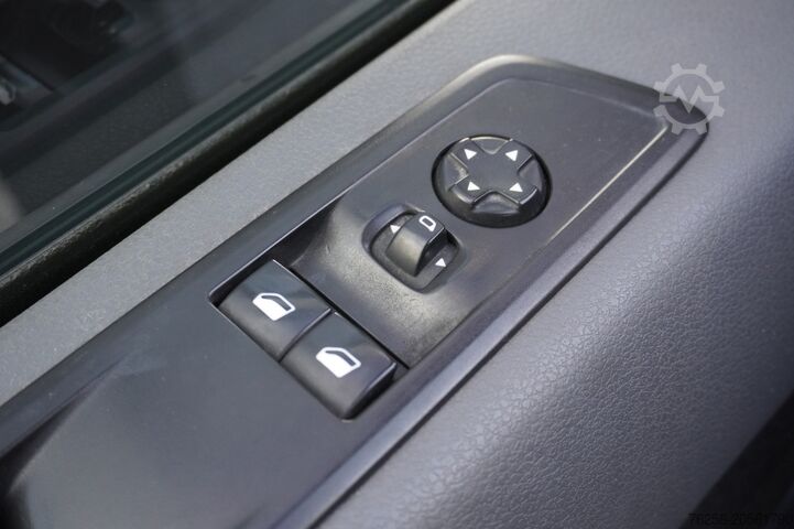 Tovornjak z zabojnikom Peugeot Expert 2.0 BlueHDI L2 122PK EURO 6 - Airco - Cr...