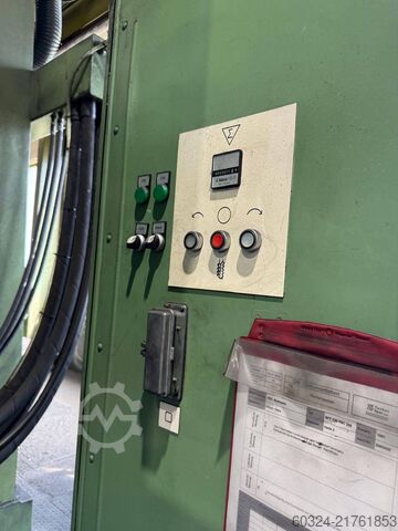 เครื่องคว้านโต๊ะ CNC UNION BFT 130 NC