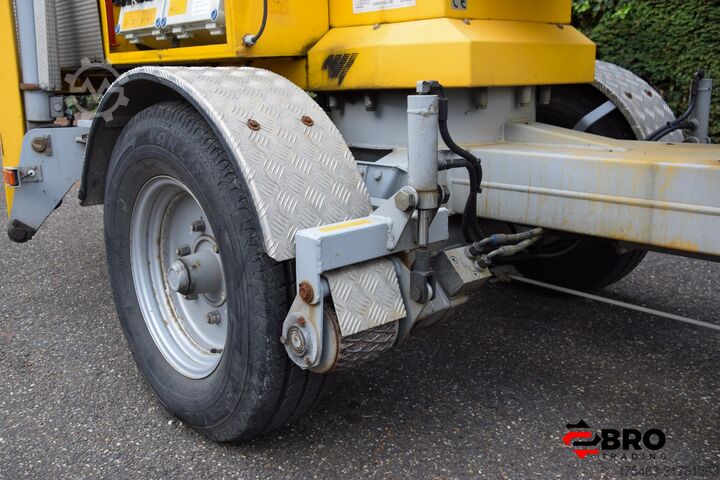 במת הרמה נגררת + ממונעת עצמאית Ommelift 1830 EBZX Aanhangerhoogwerker