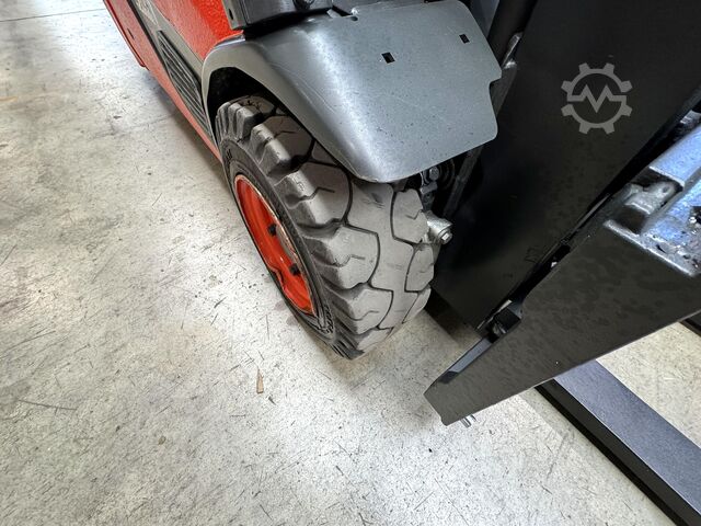 21/2021 szerviz + UVV 10/2027 14 594 üzemóra Linde E16L