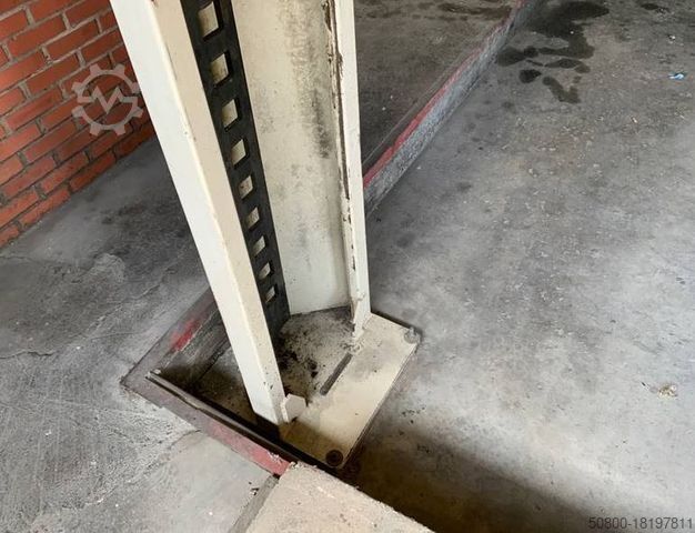 Özel amaçlı kamyon Koni 3750, Arbeitsbühne, 24to., Werkstattbühne