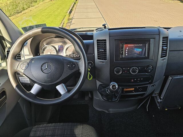 MERCEDES-BENZ SPRINTER 519 L2H2 N2 3500Kg Trekhaak V6 3.0Ltr Dubbellucht Euro6 BPM-Vrij Camera 190Pk MERCEDES-BENZ SPRINTER 519 L2H2 N2 3500Kg Trekhaak V6 3.0Ltr ...
