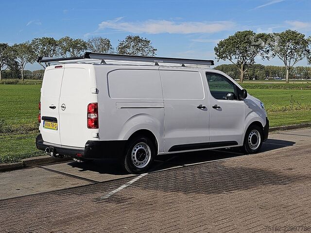 OPEL VIVARO 2.0 lungo, automatico, climatizzatore, navigatore, sensori di parcheggio, portapacchi su OPEL VIVARO 2.0 lang, automaat, airco, navi, pdc, im...