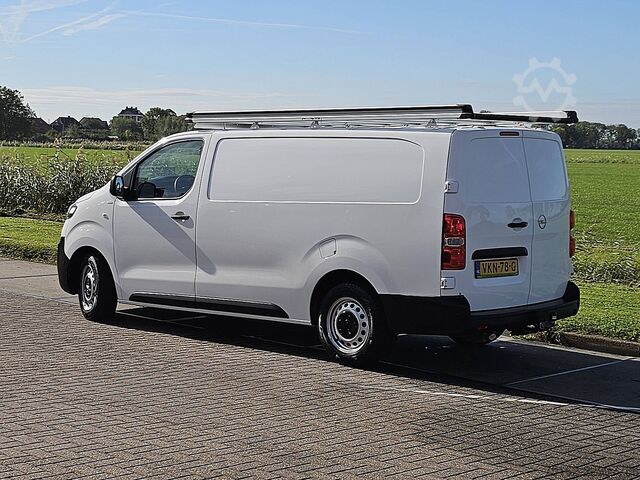 OPEL VIVARO 2.0 lungo, automatico, climatizzatore, navigatore, sensori di parcheggio, portapacchi su OPEL VIVARO 2.0 lang, automaat, airco, navi, pdc, im...
