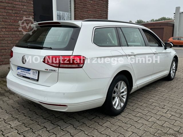 Minibus VOLKSWAGEN Passat Variant Comfortline *Massage*Memory*Mwst*