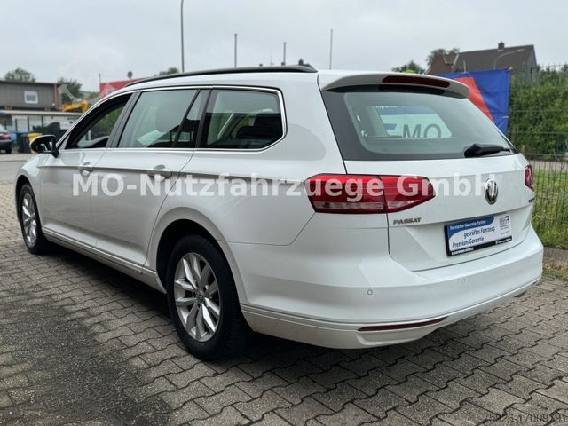 Minibus VOLKSWAGEN Passat Variant Comfortline *Massage*Memory*Mwst*