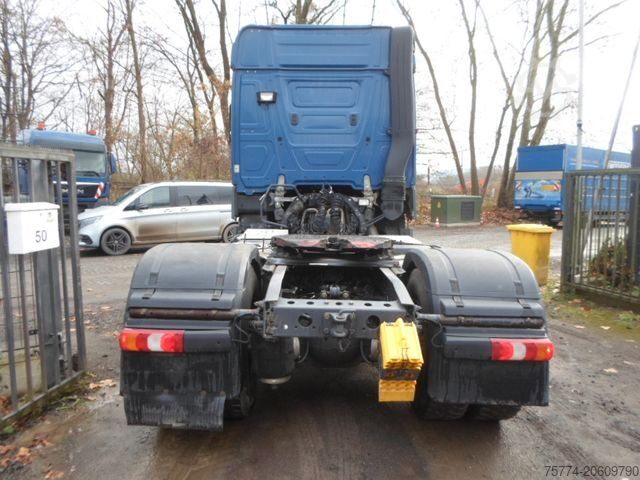 Tractor estándar MERCEDES-BENZ 1845/HAD/Stream Space