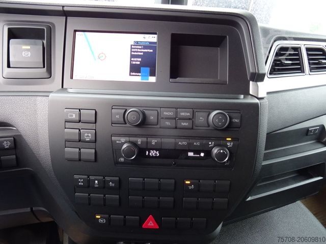 Camión de bebidas MAN 26.320 TGM*7,3m Schwenkwand*2,5to LBW*NLA*Kamera