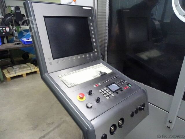 Universal-Bearbeitungszentrum Deckel Maho DMU 80U duoblock
