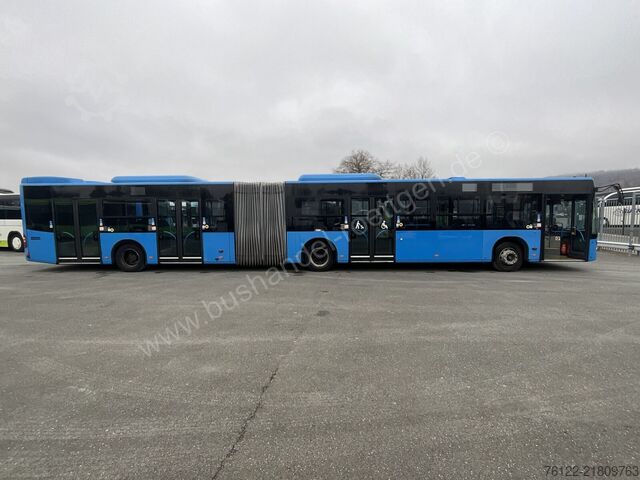 Kĺbový autobus Mercedes-Benz Conecto G