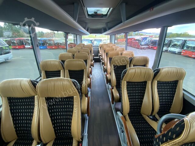 Diaľkový autobus MAN R 09 Lion´s Coach C