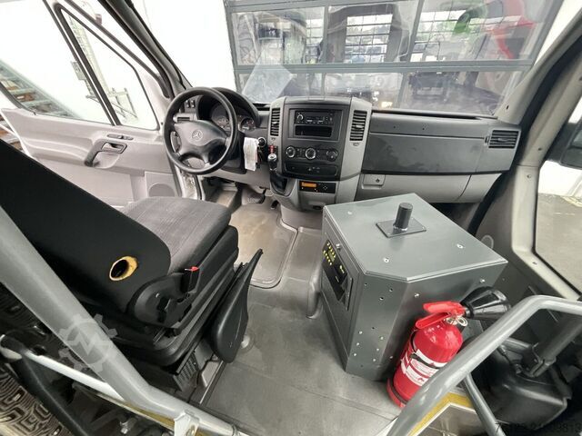 Пасажирський транспорт Mercedes-Benz Sprinter City 35