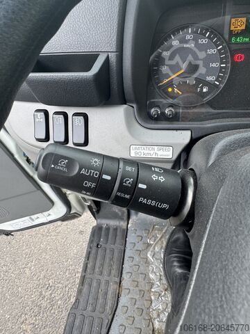 Hookloader Fuso Canter 9C18 Abrollkipper HYVA 6 T