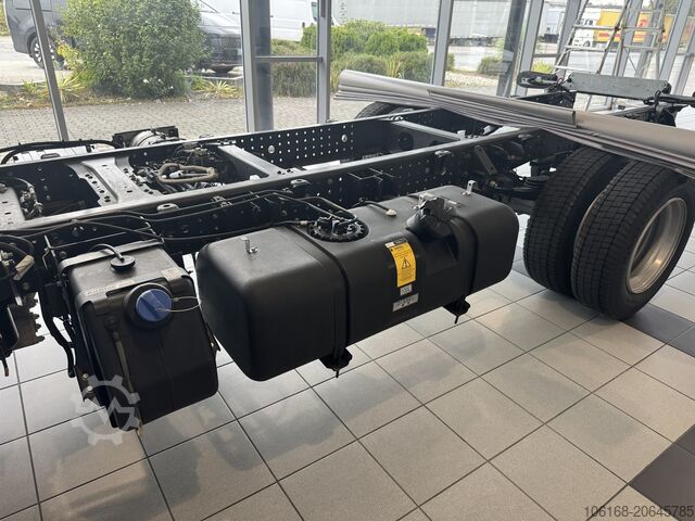 Tehergépkocsi alváz Fuso Canter 9C18 Fahrgestell Neu GSR2