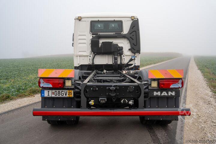 ट्रक चेसिस MAN TGL12.250 DoKa