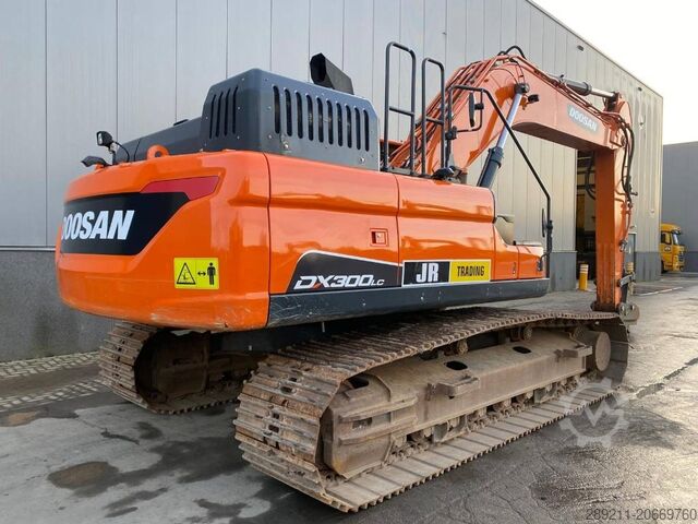 Gosenični bager Doosan DX 300 LC-7