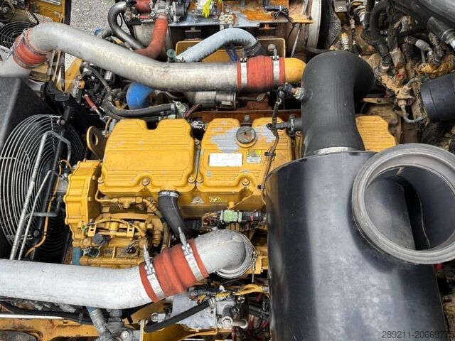 Samohodni tovornjak CAT 745 C