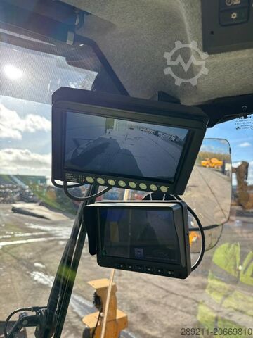 Nakladalec na kolesih Volvo L 90 H