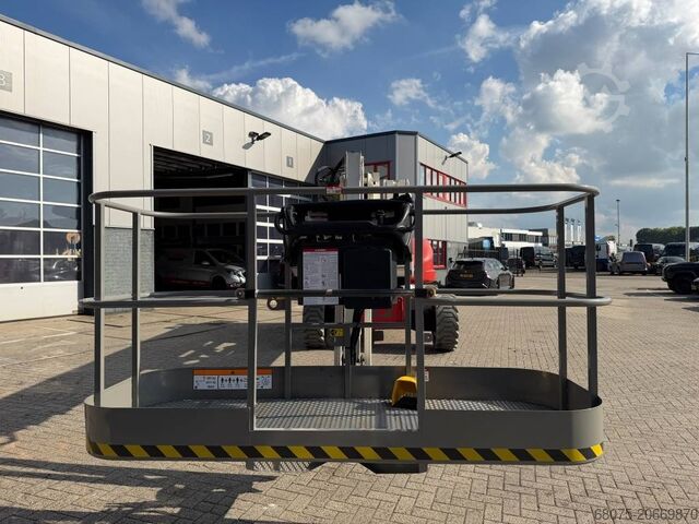 Teleskopska delovna ploščad Niftylift HR 28