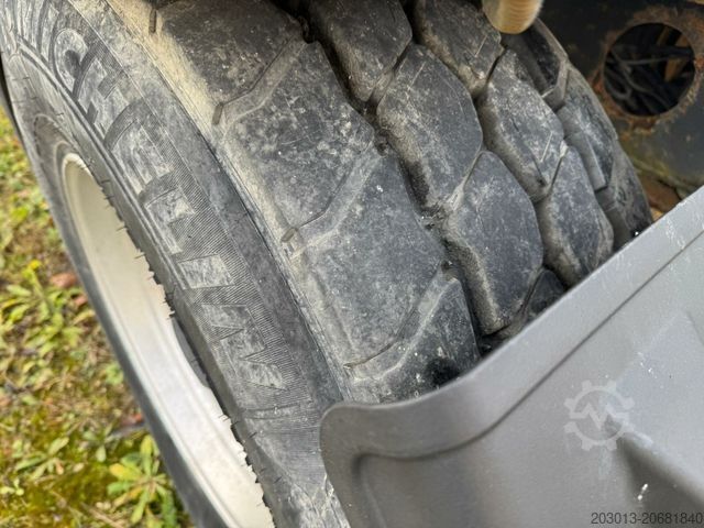 原木拖车 ZANNER AHK 18 Holzanhänger 2 Achse 3350kg