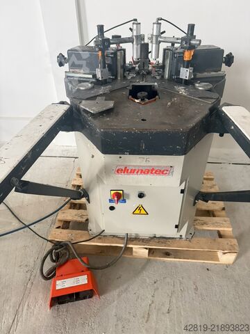 Máquina prensadora de esquinas Elumatec EP 124