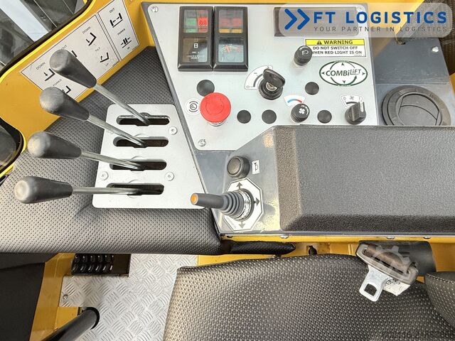 Carretilla retráctil de 4 vías Combilift C4500 DIESEL DUPLEX 6000MM FREE-LIFT