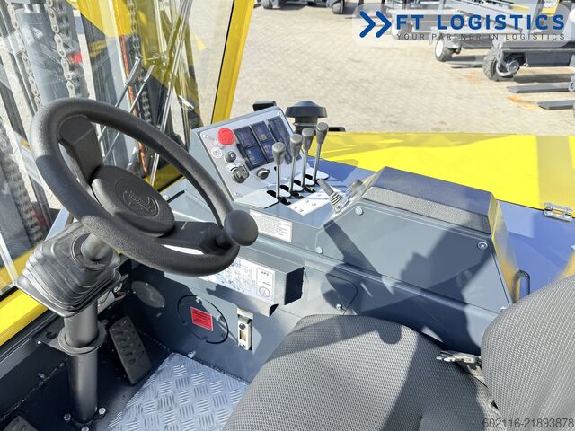Carretilla retráctil de 4 vías Combilift CB4500 GAS TRIPLEX 6400 FORK POSITIONER