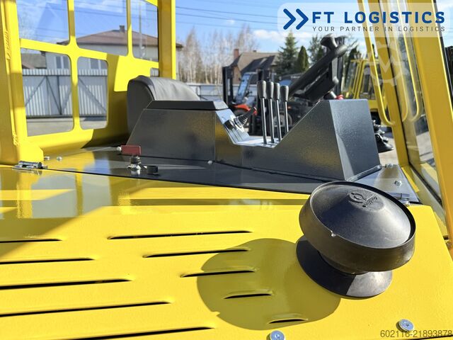 Carretilla retráctil de 4 vías Combilift CB4500 GAS TRIPLEX 6400 FORK POSITIONER