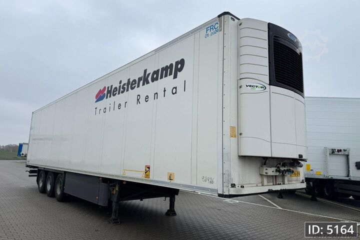 Refrigerated/frozen transport Schmitz Cargobull SKO 24 / Disk brakes / Carrier Vector 1550 / Pa...