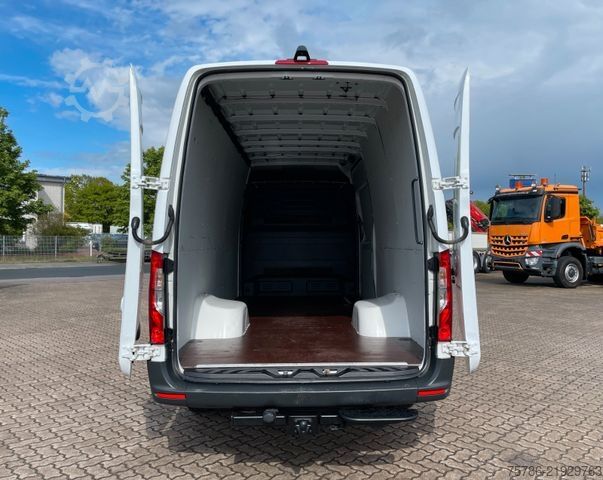 Furgon z wysokim dachem MERCEDES-BENZ Sprinter 319 CDI V6/ KA L3H2/ Autom./ AHK 3.5t