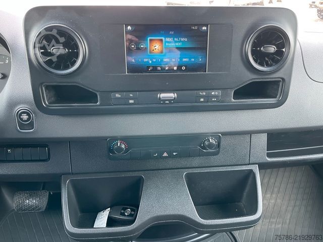 Furgon z wysokim dachem MERCEDES-BENZ Sprinter 319 CDI V6/ KA L3H2/ Autom./ AHK 3.5t