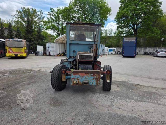 Točkaš bager  Craiova IH Radbagger ( Romania ) mit 2 Schalengr