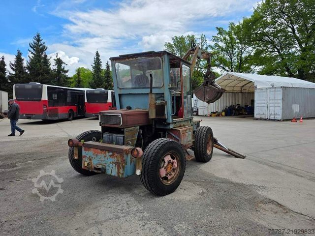Točkaš bager  Craiova IH Radbagger ( Romania ) mit 2 Schalengr