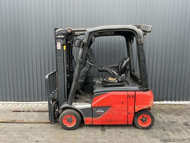 Elektrisk 4 -hjulig gaffeltruck Linde E16P-02
