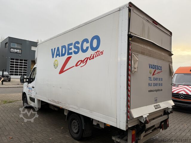 Skåpbil Renault master 2.3dci 165pk bakwagen+laadklep