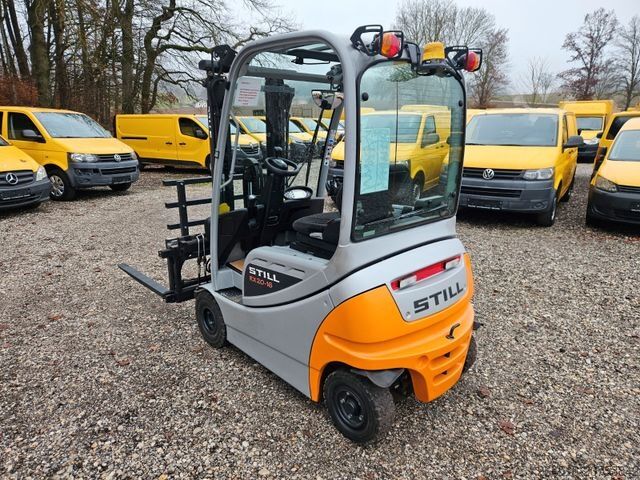 Carretilla elevadora frontal STILL RX20-16 hydrl. Zinken | nur. 1900h | Batt. 2024