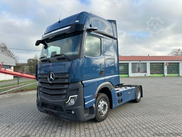 Standardowy ciągnik siodłowy MERCEDES-BENZ Actros 1845 / Giga / Retarder **5 x Auf Lager**