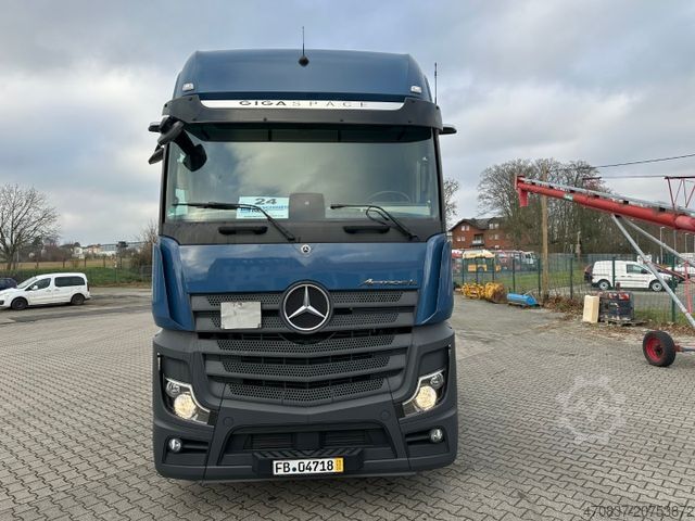Standardowy ciągnik siodłowy MERCEDES-BENZ Actros 1845 / BigSpace / Retarder