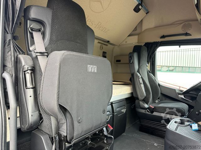 Standardni vlačilec MERCEDES-BENZ Actros 1845 / BigSpace / Retarder