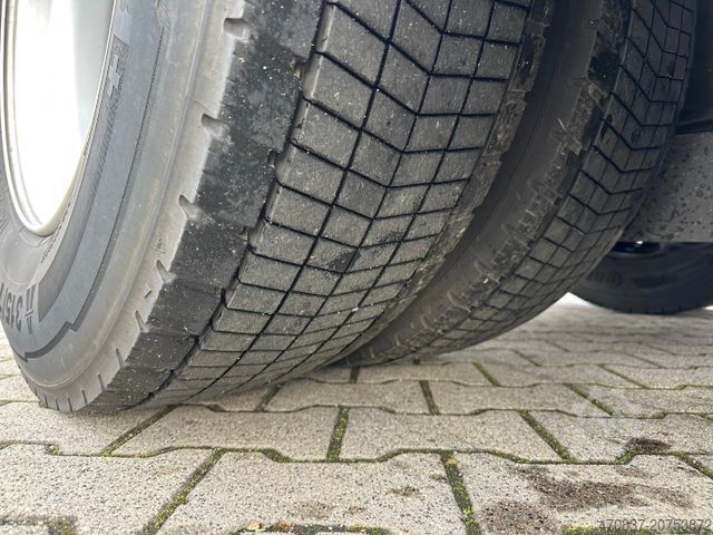 Standardni vlačilec MERCEDES-BENZ Actros 1845 / BigSpace / Retarder