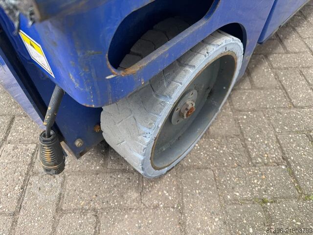 رفع المقص Haulotte Compact 14 Hoogwerker Schaarhoogwerker
